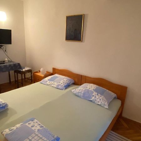 Apartments Stella-Dora Lopar Bagian luar foto