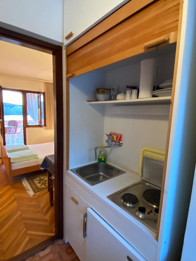 Apartments Stella-Dora Lopar Bagian luar foto