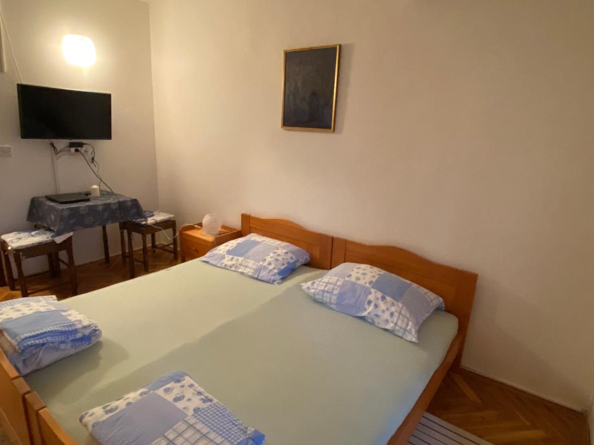 Apartments Stella-Dora Lopar Bagian luar foto